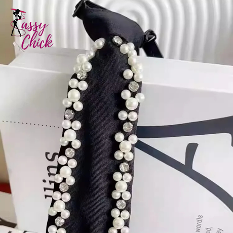 Black Ties Luxury Style Sassy Chick Logo