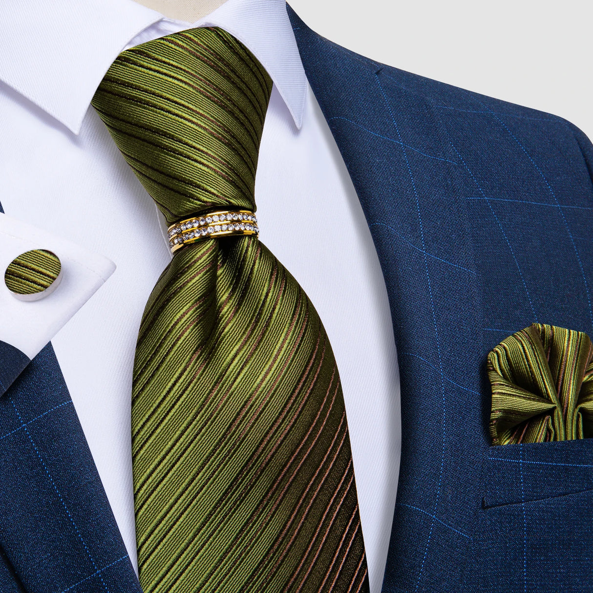 green gold line pattern tie set