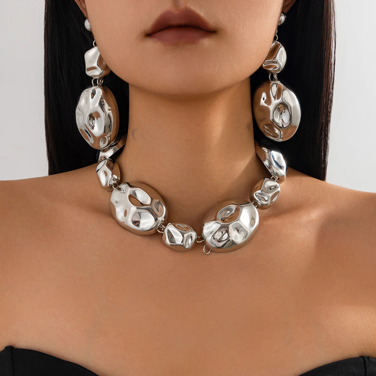 necklace and earring silver