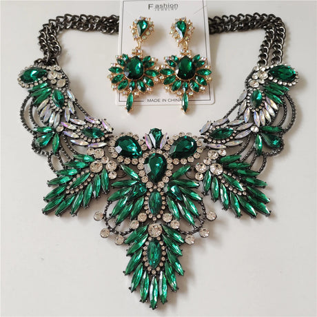 Boho Multicolor Leaf Choker green