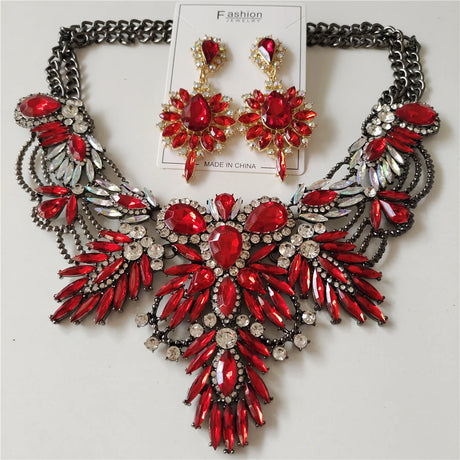 Boho Multicolor Leaf Choker red