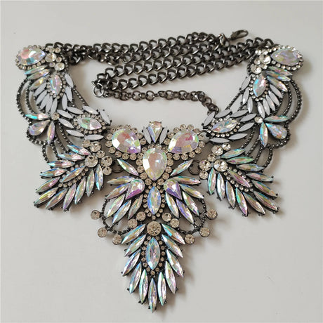 Boho Multicolor Leaf Choker white