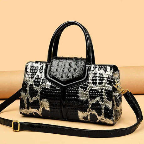 black Crocodile pattern Shoulder Bag
