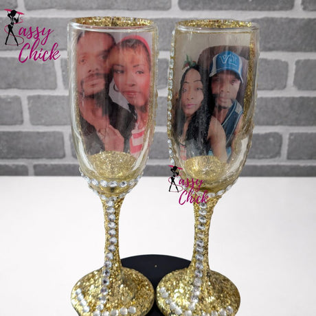 Personalized gold glitter wine flute with rhinestones. Perfect for weddings, birthdays, and special events.