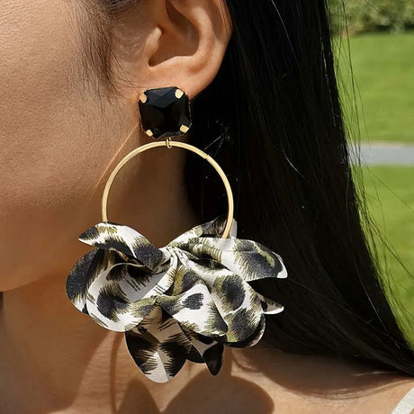 Brown Exaggerated Black Crystal Geometric Circle Petal Pendant Earring
