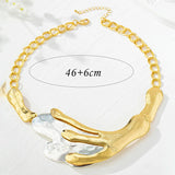 Size of Exaggerated Chain Pendant Claw Jewelry