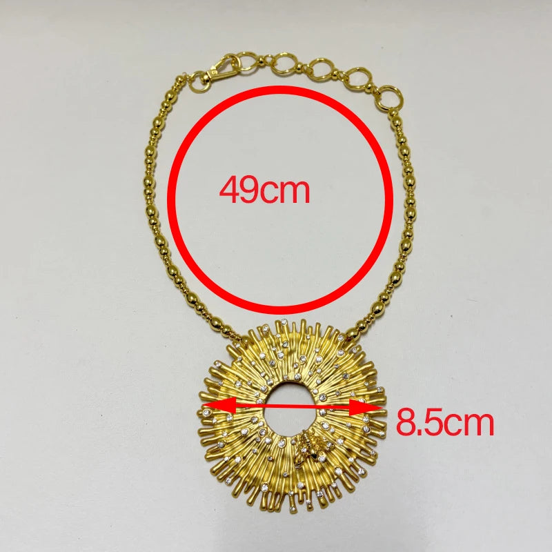 Size of Fashion Beaded Rhinestone Round Pendant Necklace