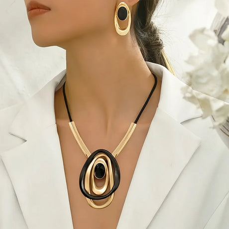 Model Using Fashion Creative Exaggerated Multi-layer Oval Party Jewelry