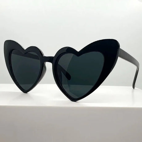 Black Fashion Heart Shaped UV400 Sunglasses