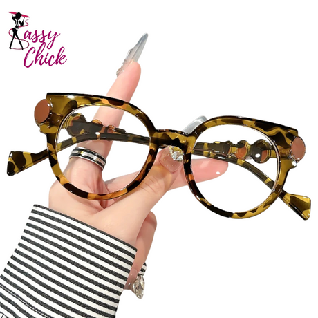 Fashionable Retro Round Anti-blue Light Glasses Sassy Chick Logo