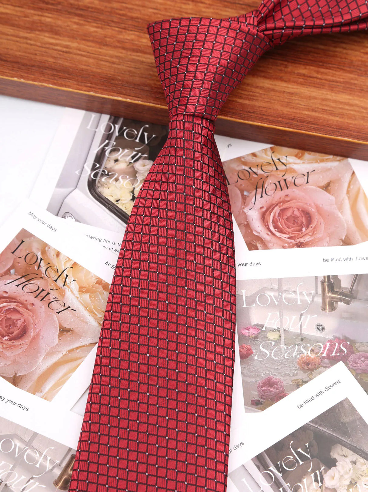 Red Floral Casual Wear Jacquard Suits Necktie