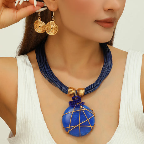Model Using Geometric Round Resin Gems Aluminum Wire Woven Jewelry