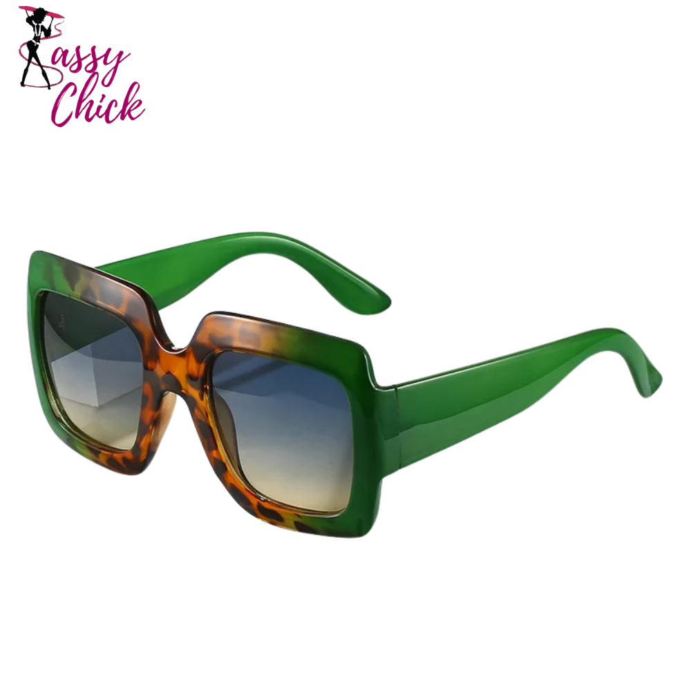 Gradient Female Shades UV400 Men Outdoor Sunglasses Sassy Chick Logo