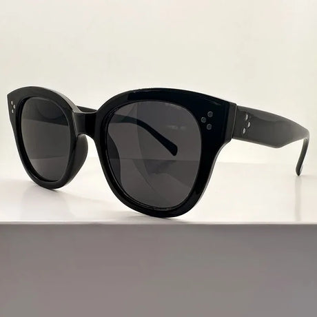 Black Gradient Rivets Square UV400 Sunglasses