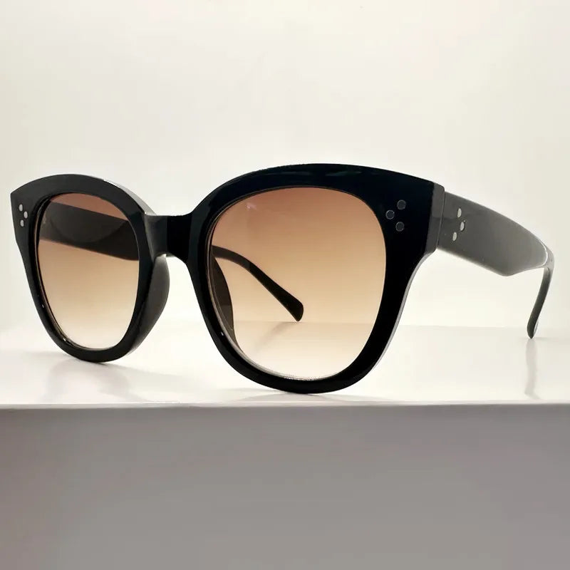 Black Gradient Rivets Square UV400 Sunglasses