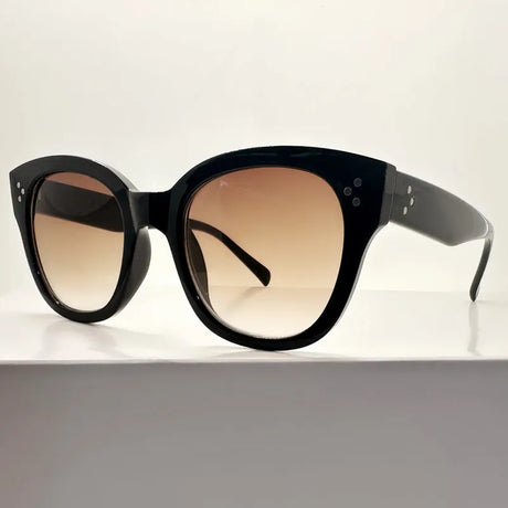Black Gradient Rivets Square UV400 Sunglasses