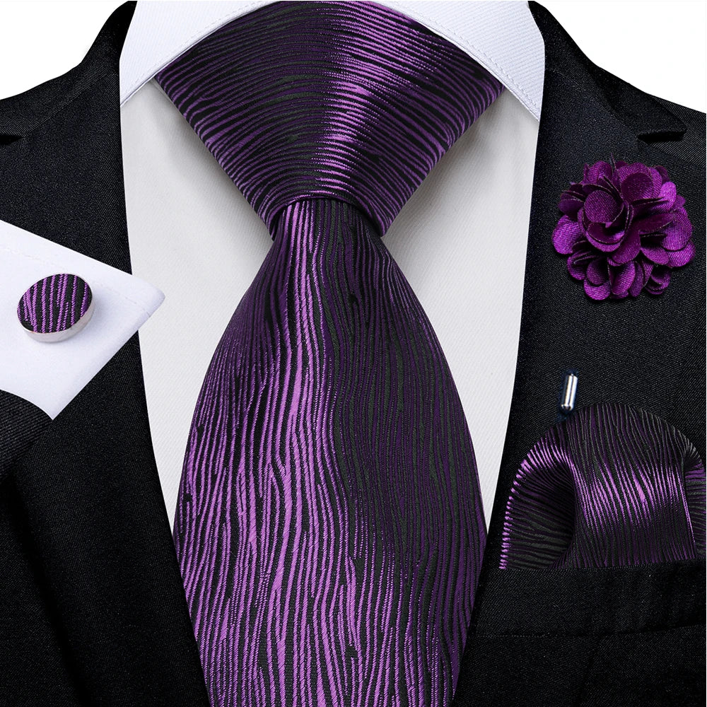 purple line pattern tie set