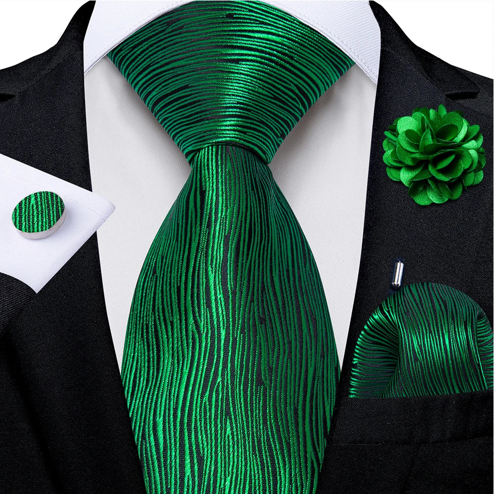 green line pattern tie set