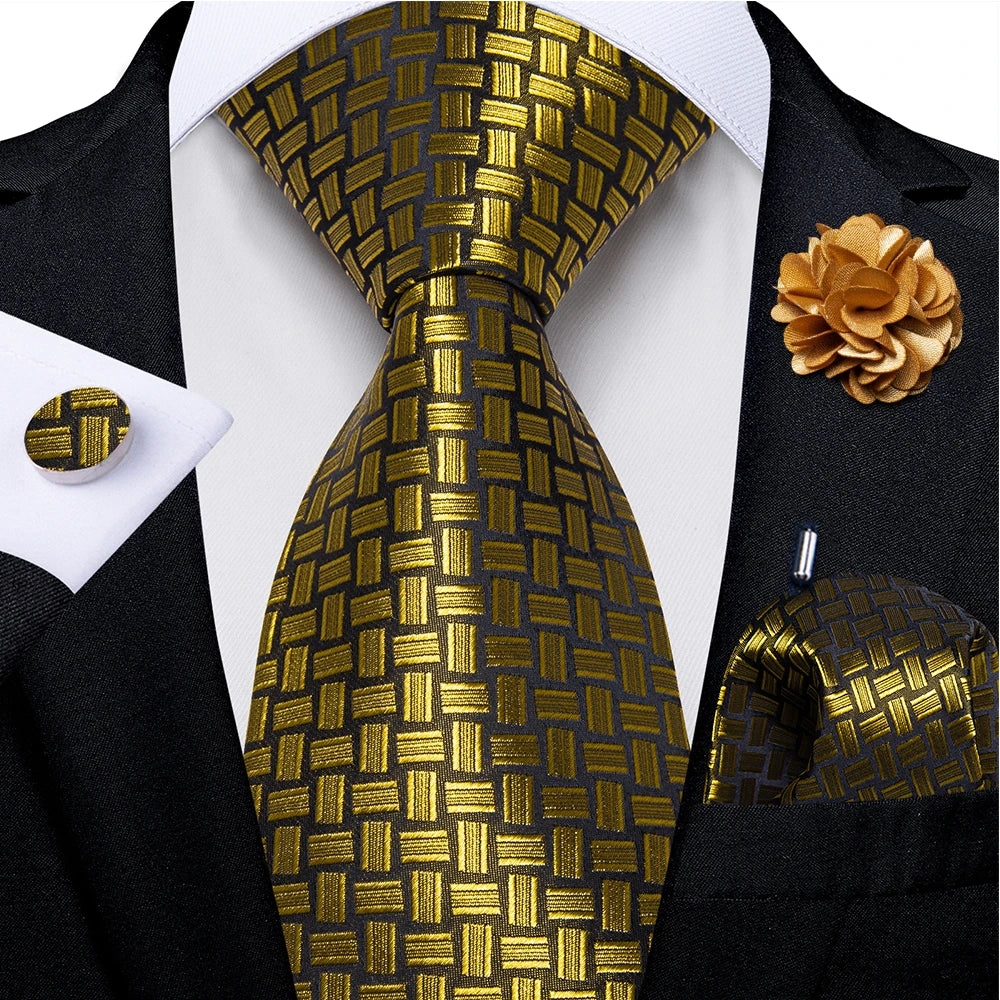 gold wall pattern tie set