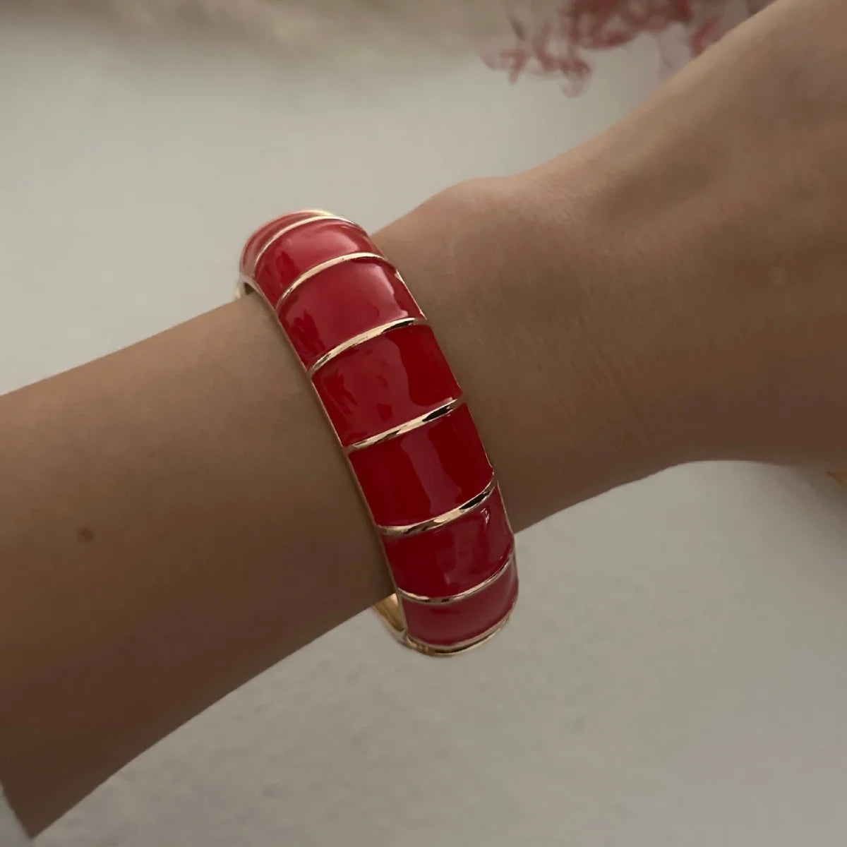 Irregular Geometric Rhinestone Red Imitation Enamel Bangle