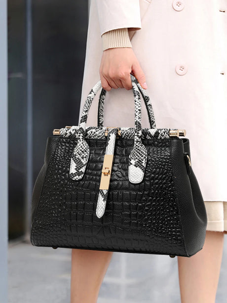 Model using Large Capacity Leather Women's Bag