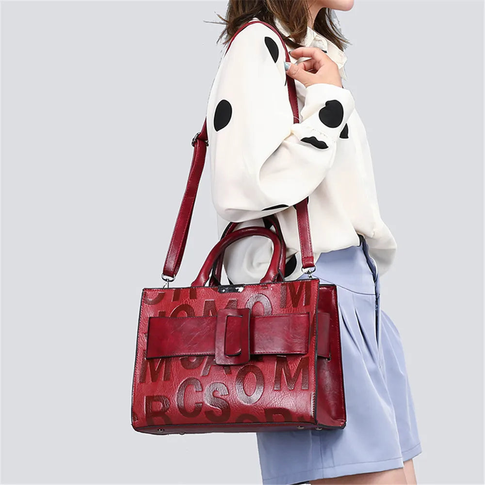 model using Leather Bag Vintage Sets
