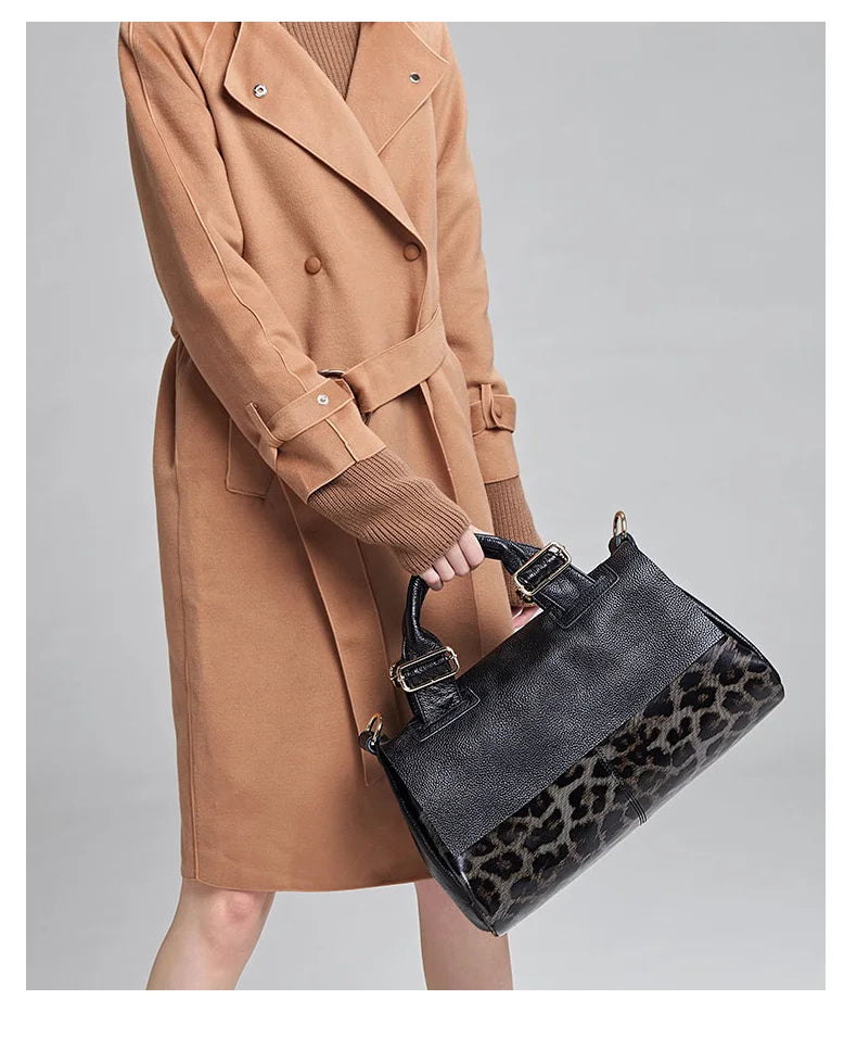 model using Leather High-capacity Handbag Leopard Print
