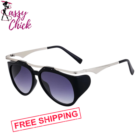 Luxury Designer Vintage Round Sunglasses Sassy Chick Logo