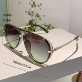 Size of Luxury Metal Decoration Women Sunglasses
