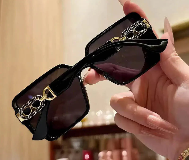 Black Luxury UV400 Elegant Women's Sunglasses