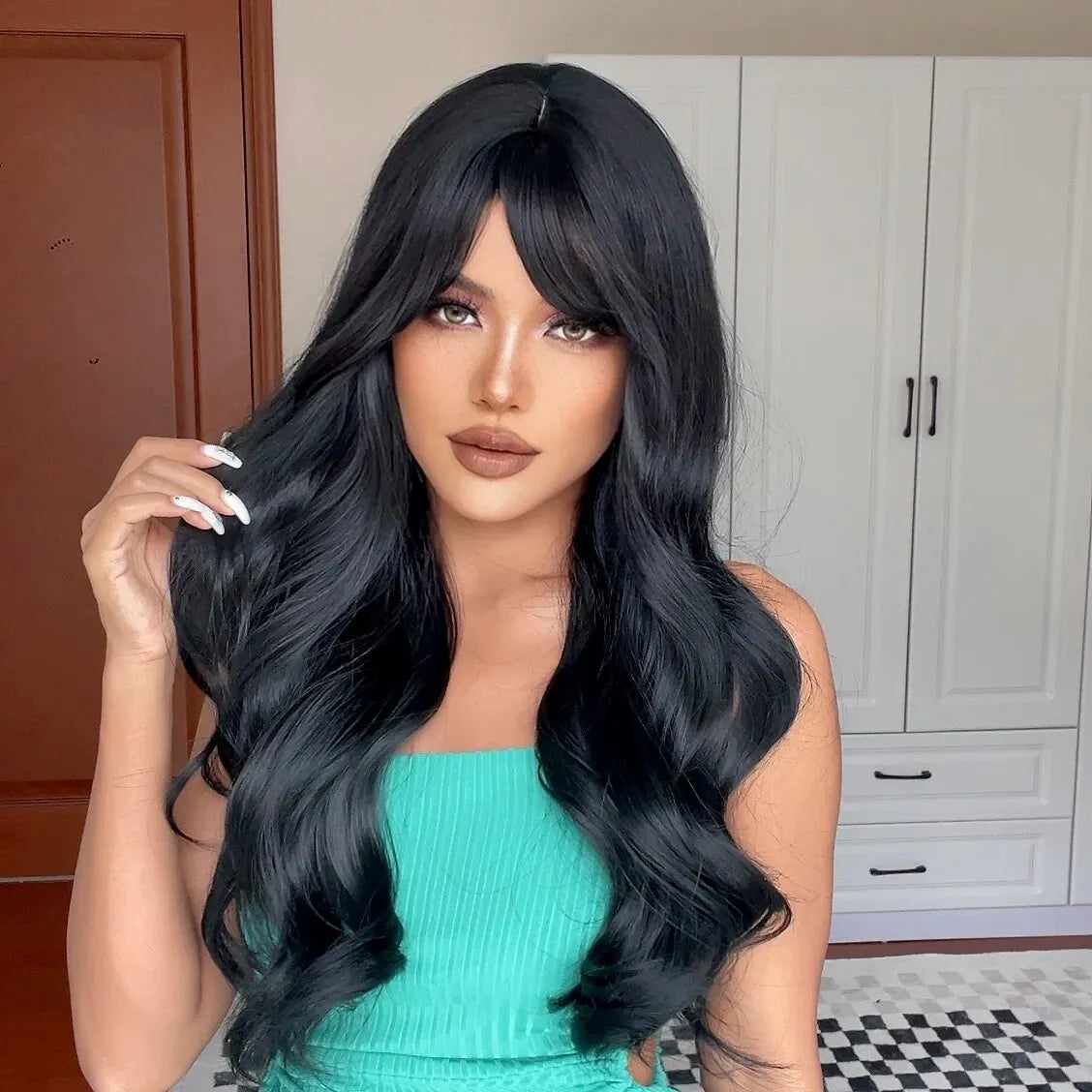 Black Long Wavy Synthetic Wigs