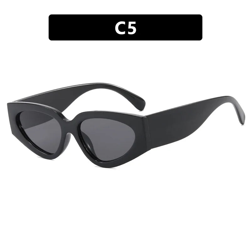 Black Oval UV400 Retro Cost Effective Sunglasses