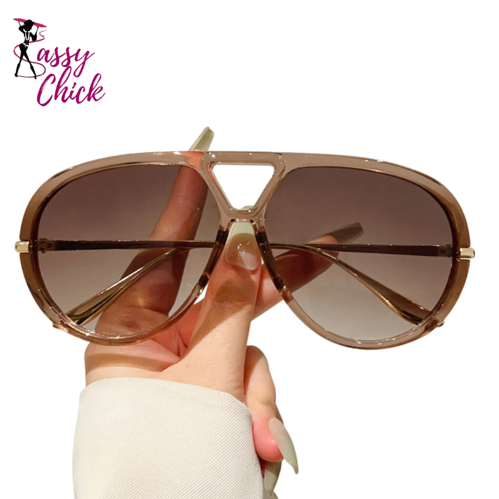 Oversized Double Bridge Pilot Sunglasses Sassy Chick Logo