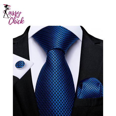Paisley Designer Tie Set Sassy Chick Logo