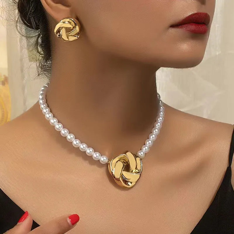 Model using Pearl Metal Irregular Fashion Jewelry Accessories