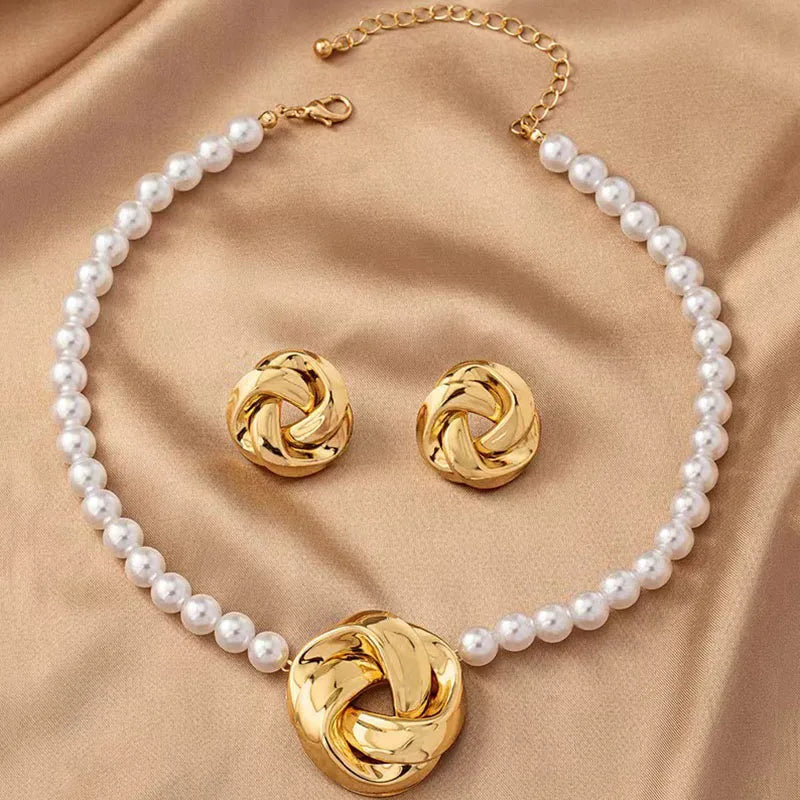 Necklace and earring