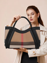 Model Using Plaid Pattern Large Capacity Handbag
