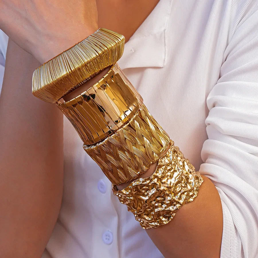 Model Using Punk Stainless Metal Geometric Cuff Bracelets Bangles