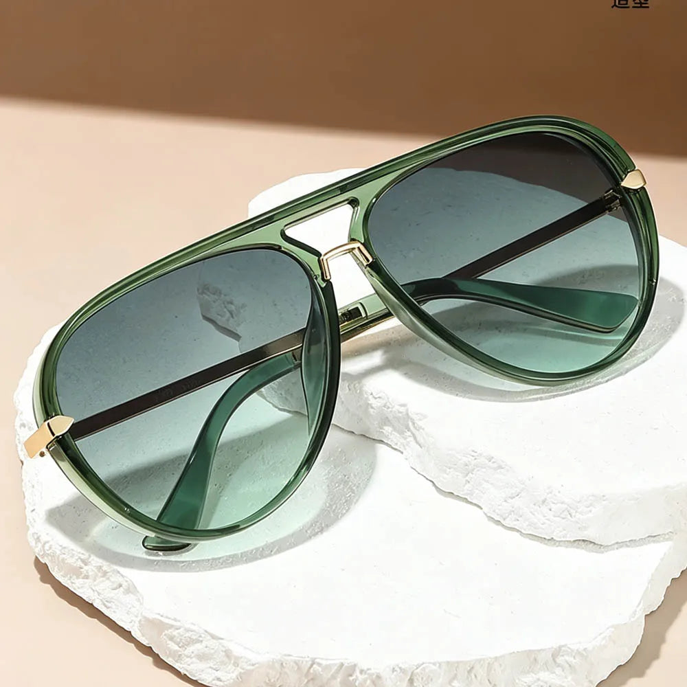 Fashion Alloy Gradient UV400 Pilot Sunglasses