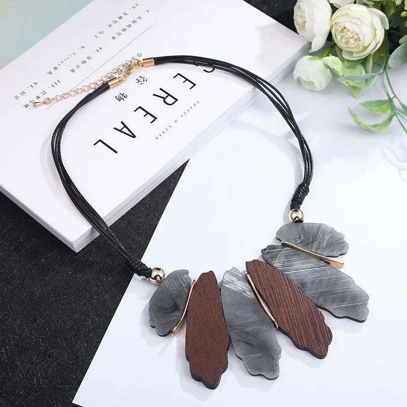 Korean Leaves Necklace