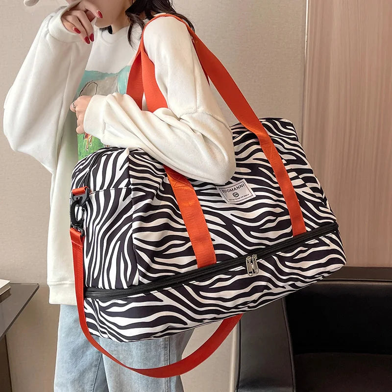 Model Using Nylon Large Capacity Travel Duffle Bag