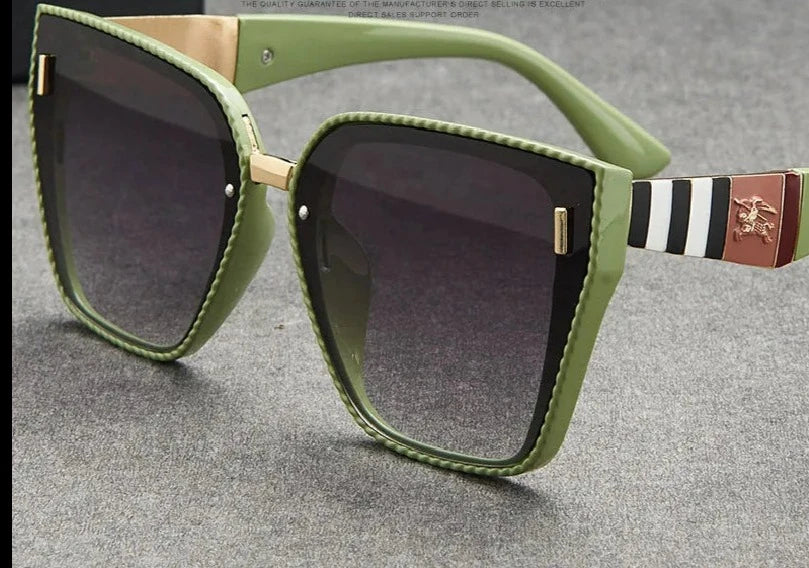 Retro Square Rivets Sunglasses