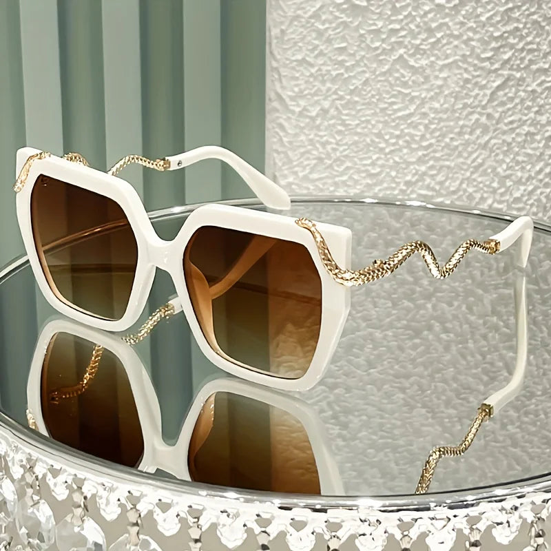 White Snake-Shaped Metal Arms Oversized Round Fashion Glasses