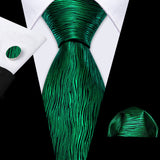 green lines pattern necktie set
