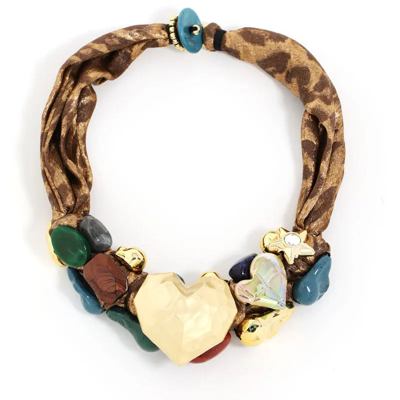 Brown Statement Beads Necklace with Heart Pendant Elegant Jewelry