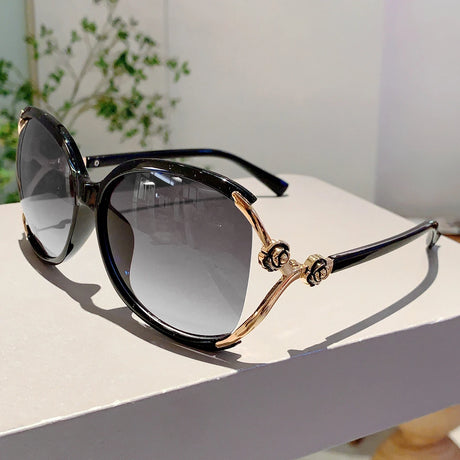 Black Stylish Flower Chain Design Sunglasses