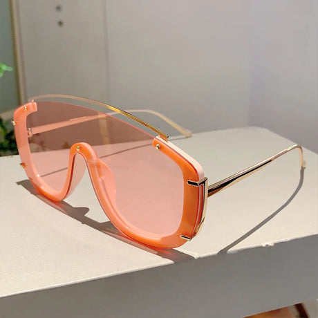 Pink Stylish Gradient Outdoor Sunglasses