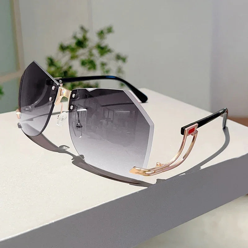Black Trendy Stylish Rimless Irregular Gradient Ocean Sunglasses