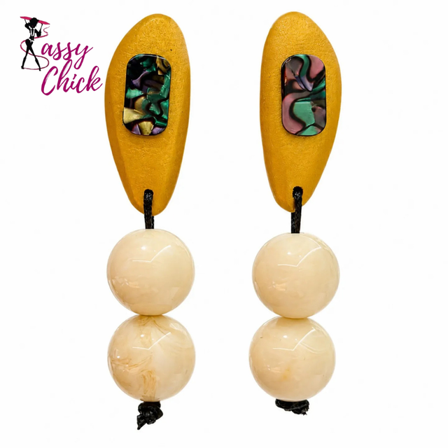 Vintage-style Niche Beige Resin Beaded Earrings Sassy Chick Logo