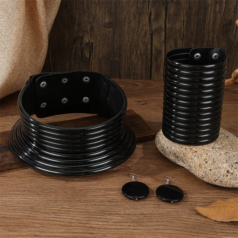 black jewelry set